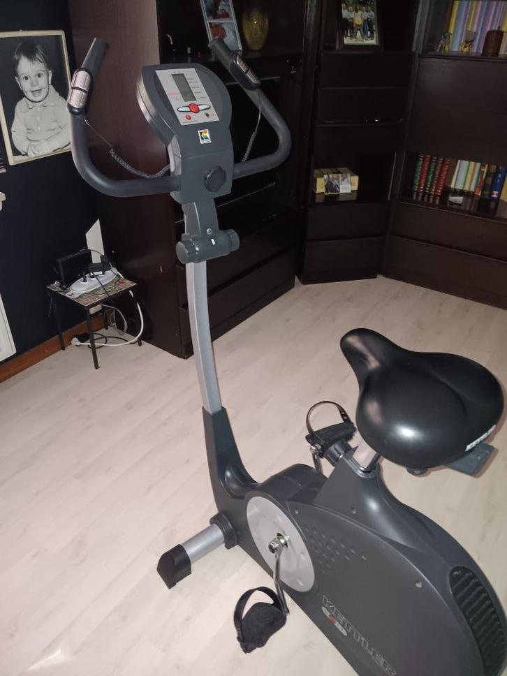 Hometrainer, Sport en Fitness, Fitnessapparatuur, Zo goed als nieuw, Hometrainer, Ophalen