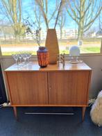 Mooi klein vintage dressoir teak fineer 70s, Ophalen, Gebruikt