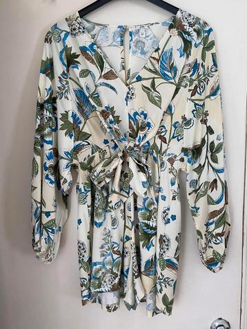 Playsuit van cream patterns 36-38 beschikbaar voor biedingen