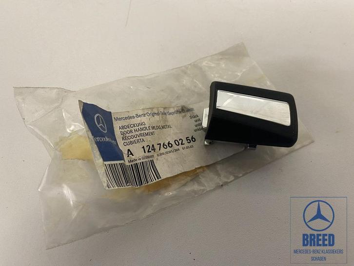 NOS sluitstuk deurgreep achter voor Mercedes-Benz W124, Auto-onderdelen, Carrosserie, Deur, Mercedes-Benz, Nieuw, Ophalen of Verzenden