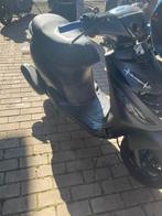 Zip piaggio te koop 1200€, Fietsen en Brommers, Brommeronderdelen | Scooters, Ophalen, Zo goed als nieuw, Koplamp, Piaggio