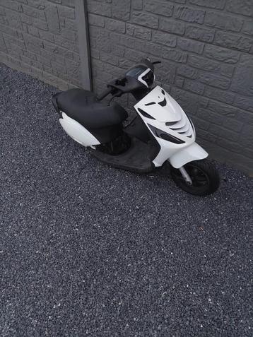 Piaggio zip 2000 2 tact onderdelen  beschikbaar voor biedingen