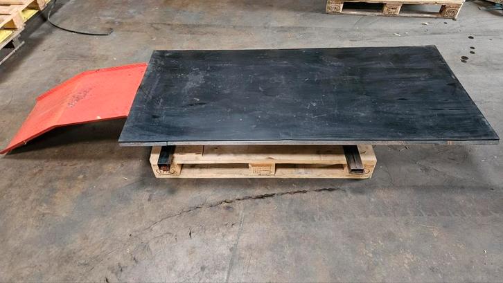 Motorheftafel, Bricolage & Construction, Établis, Utilisé, Enlèvement