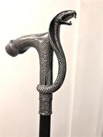 Canne Tête de Cobra en métal argenté 😎😍🤗🦽🎁😊👍, Antiquités & Art, Art | Autres Art, Wandelstok, Enlèvement ou Envoi