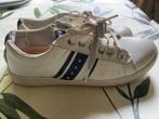 Sneakers geox wit met blauwe accenten mt 35, Gebruikt, Schoenen, Ophalen of Verzenden, Geox