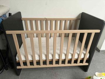 babybed Dreambaby beschikbaar voor biedingen
