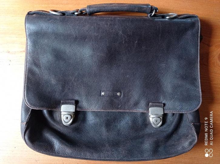 Serviette à rabat en cuir Jean Louis Fourès Baroudeur, Bijoux, Sacs & Beauté, Sacs | Cartables, Utilisé, Porte-documents ou Cartable