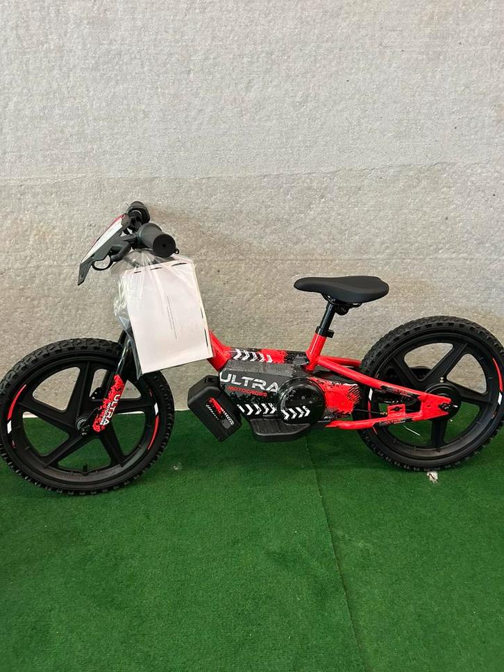 Nieuwe 12 of 16 inch electrische loopfiets, Kinderen en Baby's, Speelgoed | Buiten | Voertuigen en Loopfietsen, Nieuw, Loopfiets