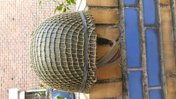 Belgische ABL-para-helm  beschikbaar voor biedingen