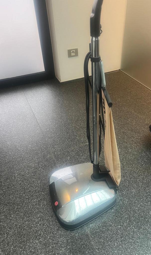 Polisseuse HOOVER (F38PQ), Bricolage & Construction, Matériel de nettoyage, Utilisé, Enlèvement