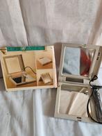 Ancien miroir avec lampe vintage, Bijoux, Sacs & Beauté, Boîtes de maquillage & Beauty case, Enlèvement, Comme neuf