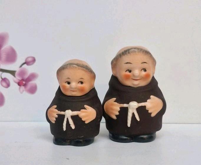 🖤 Monniken Zout- en Pepervaatjes, Verzamelen, Poppetjes en Figuurtjes, Ophalen of Verzenden