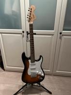 Elektrische gitaar met versterker en draagtas, Muziek en Instrumenten, Snaarinstrumenten | Gitaren | Elektrisch, Ophalen, Fender