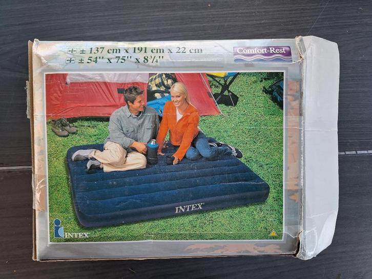 Luchtmatras met dubbele actiepomp, Caravans en Kamperen, Luchtbedden, Zo goed als nieuw, 2-persoons, Ophalen