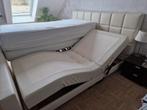 Te herstofferen dubbele elektrische boxspring, Huis en Inrichting, Slaapkamer | Boxsprings, Ophalen, Gebruikt, Wit, Tweepersoons