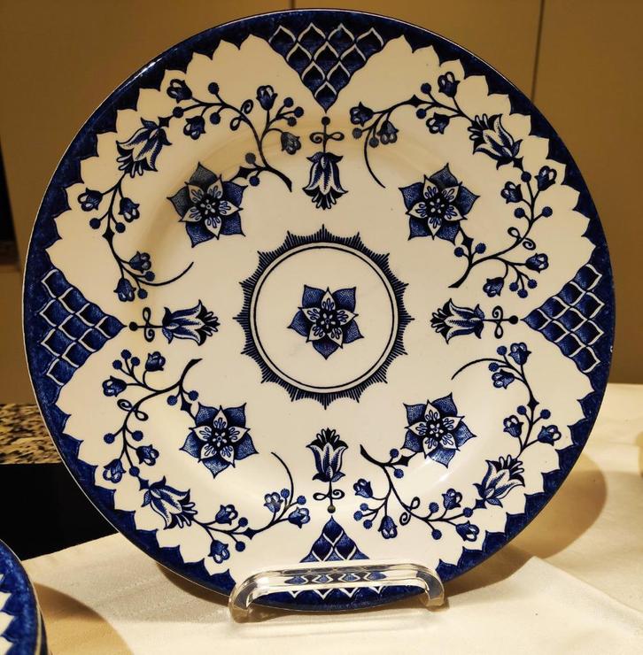 ENGELS THEESERVIES  STAFFORDSHIRE 26 STUKS, Huis en Inrichting, Keuken | Servies, Ophalen