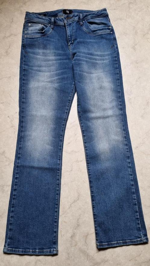 LTB jeans Vilma 32/32 blauw Nieuw, Kleding | Dames, Spijkerbroeken en Jeans, Nieuw, W33 - W36 (confectie 42/44), Blauw, Ophalen of Verzenden