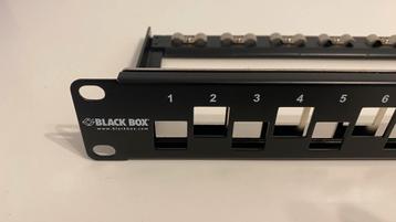 Patch Panel voor24 Keystones Black Box Grounded beschikbaar voor biedingen