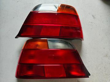 Originele BMW E38 achterlichten beschikbaar voor biedingen