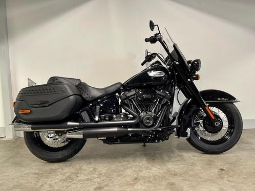 Harley-Davidson SOFTAIL FLHCS HERITAGE CLASSIC, Motos, Motos | Harley-Davidson, Entreprise, Chopper