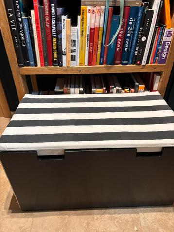 Coffre à jouets/canapé Stuva avec oreiller, Enlèvement, Utilisé
