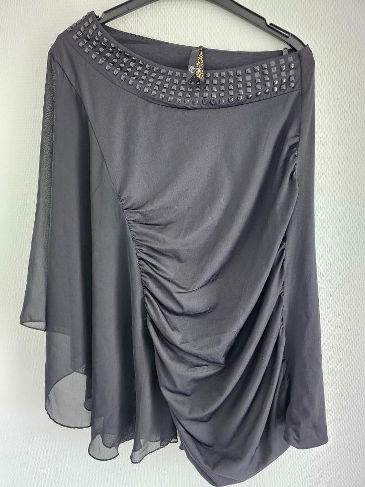 zwarte T-shirt/jurk met wijde mouw langs 1 kant, Kleding | Dames, T-shirts, Zo goed als nieuw, Maat 36 (S), Zwart, Zonder mouw