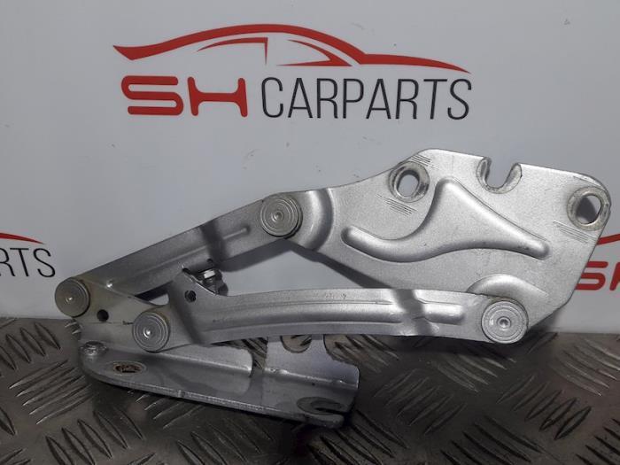 Charnière capot d'un Volkswagen Golf Plus, Autos : Pièces & Accessoires, Autres pièces automobiles, Volkswagen, Utilisé, 3 mois de garantie