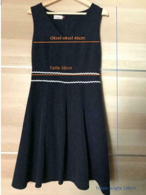 Feestelijk blauw kleed, Kleding | Dames, Jurken, Zo goed als nieuw, Maat 38/40 (M), Blauw, Knielengte, Ophalen of Verzenden