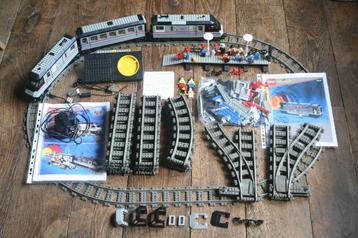 Lego 4558 metroliner + 4547 Club Car + extra sporen / delen beschikbaar voor biedingen