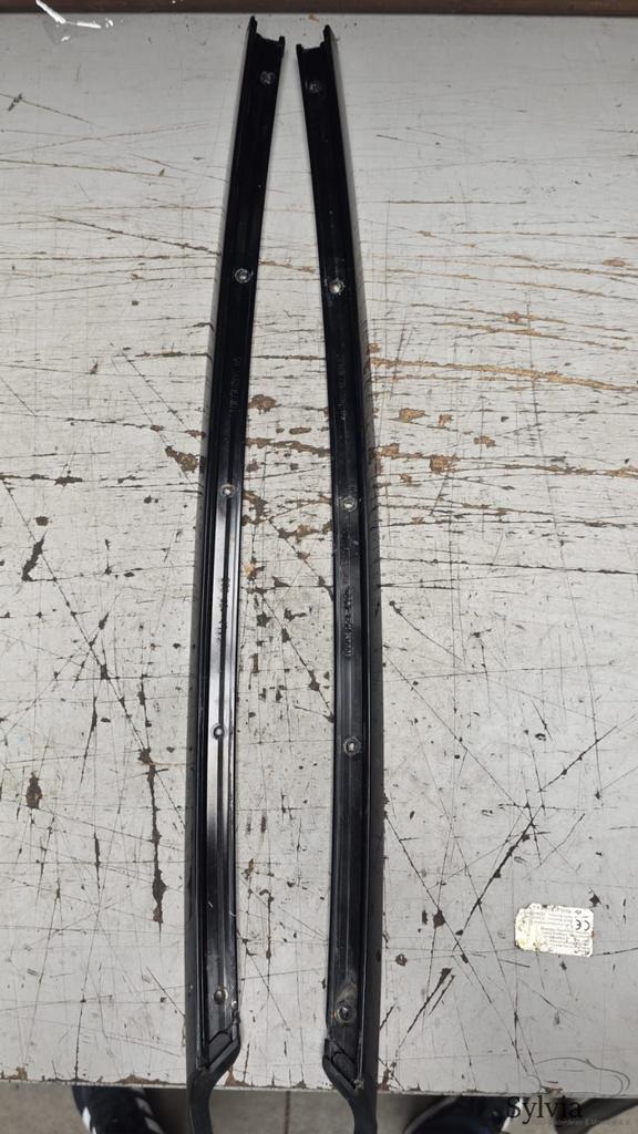 Sierlijsten zijramen A stijl afdekking links en rechts BMW 1, Auto-onderdelen, Interieur en Bekleding, Gebruikt, Verzenden