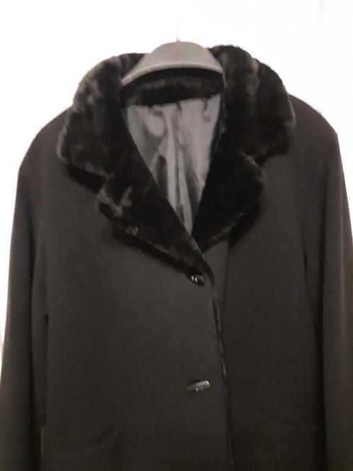 Dames wintermantel, maat 46-48 (Italiaans), Kleding | Dames, Grote Maten, Zo goed als nieuw, Zwart, Ophalen of Verzenden