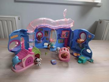 Little Pet Lovin Playhouse beschikbaar voor biedingen