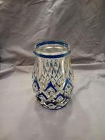 Vase en cristal du Val-St-Lambert doublé bleu, Ophalen
