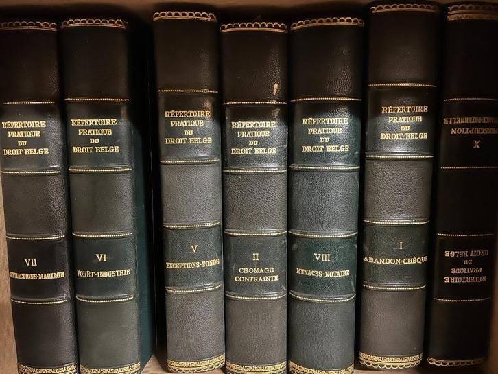 Juridische Encyclopedie "Répertoire Pratique du Droit Belge", Boeken, Overige Boeken, Gelezen, Ophalen