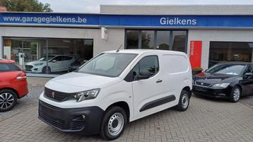 Peugeot Partner 1.5Hdi 3-zits/navi/cruise/garantie beschikbaar voor biedingen