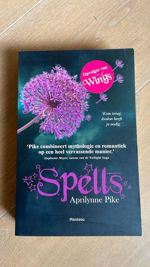 Aprilynne Pike - Spells, Boeken, Kinderboeken | Jeugd | 13 jaar en ouder, Zo goed als nieuw, Ophalen of Verzenden