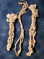 Macrame bloempothangerd, Ophalen