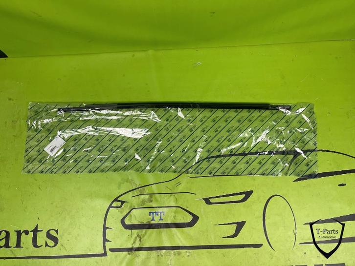 hyundai i10 lijst 83220K7000, Auto-onderdelen, Carrosserie, Hyundai, Nieuw