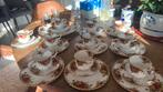 Royal Albert old country roses voor 10 personen, Antiek en Kunst, Ophalen of Verzenden