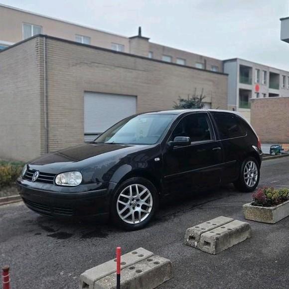 VW Golf 4 1.4 Klaar voor inschrijving 2003 Gekeurd, Auto's, Volkswagen, Particulier, Golf, ABS, Airbags, Bluetooth, Boordcomputer