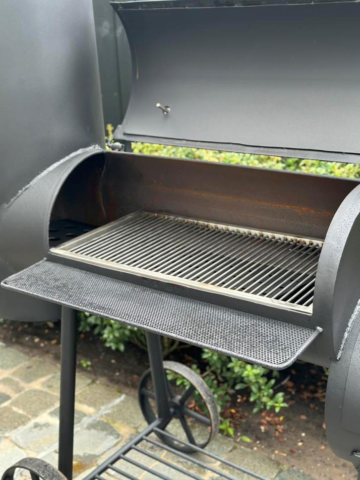 oklahoma joe smoker (replica), Tuin en Terras, Houtskoolbarbecues, Zo goed als nieuw, Ophalen