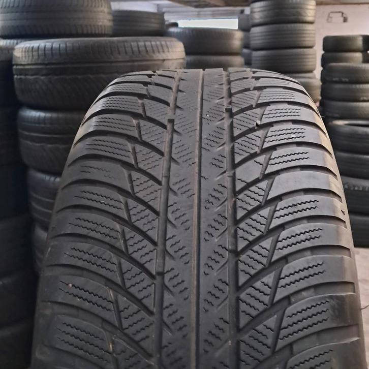22550r17 225 50 r17 225/50/r17 BRIDGESTONE Hiver avec montag, Autos : Pièces & Accessoires, Autres pièces automobiles