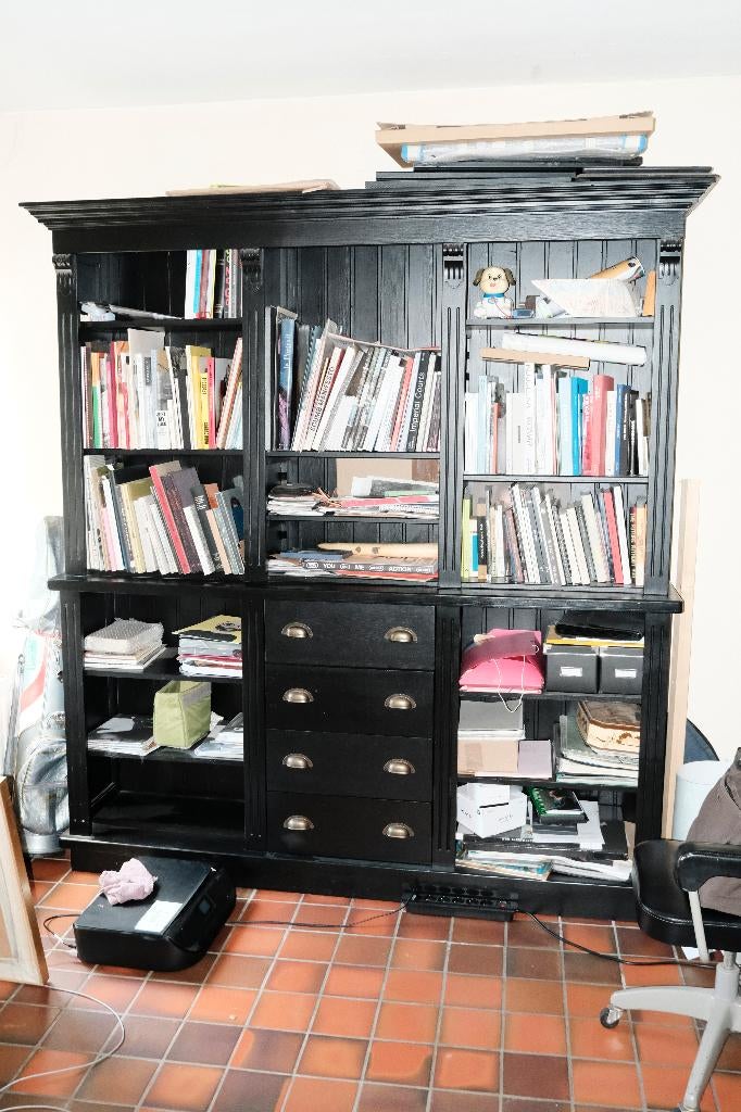 Grande bibliothèque noire, 25 à 50 cm, 150 à 200 cm, Enlèvement, Utilisé