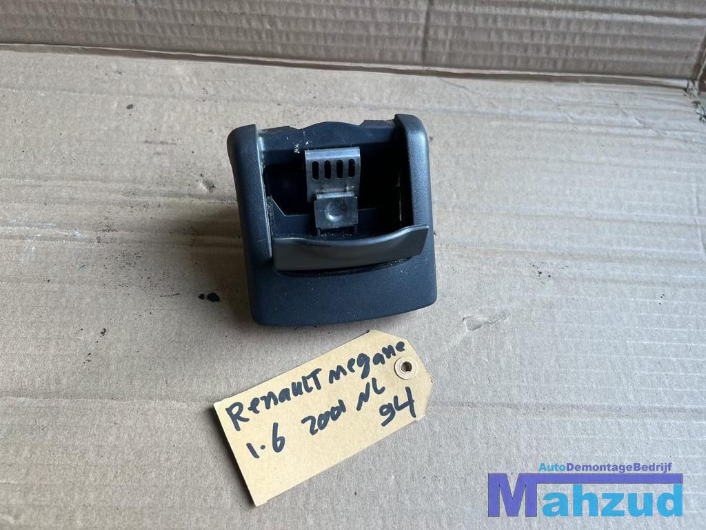 RENAULT MEGANE 1 Asbak achter 1999-2003, Renault Group, Contact.group@renault.com, Renault, Utilisé