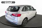 Mercedes-Benz B 180 PARKEERASSISTENT - VERWARMDE ZETELS - C, 0 kg, Argent ou Gris, Euro 6, Entreprise