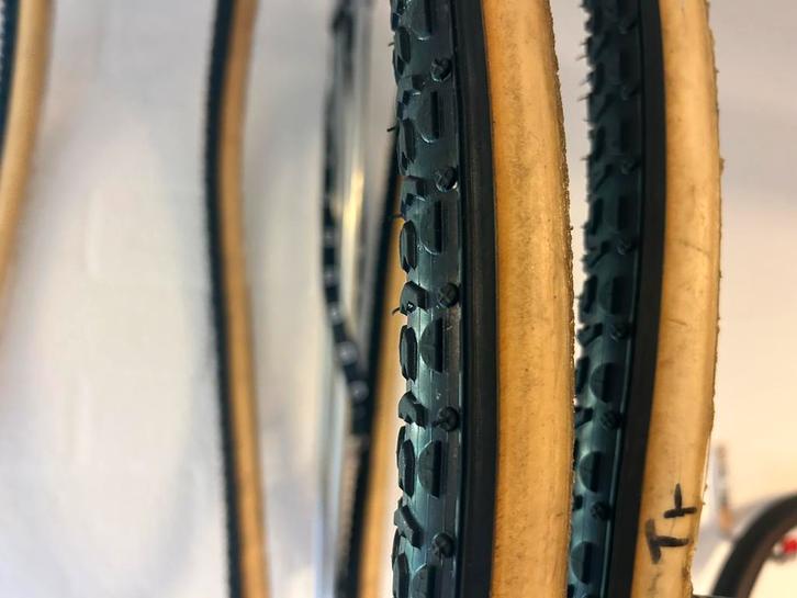 Vittora  A Dugast Tubes, Fietsen en Brommers, Fietsen | Racefietsen, Zo goed als nieuw, Ophalen