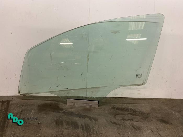 Vitre portière 4portes avant gauche d'un Opel Corsa (Corsa, Autos : Pièces & Accessoires, Vitres & Accessoires, Opel, Utilisé