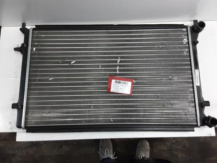 RADIATEUR EAU Volkswagen Golf IV (1J1) (1K0121251P), Autos : Pièces & Accessoires, Climatisation & Chauffage, Volkswagen, Utilisé