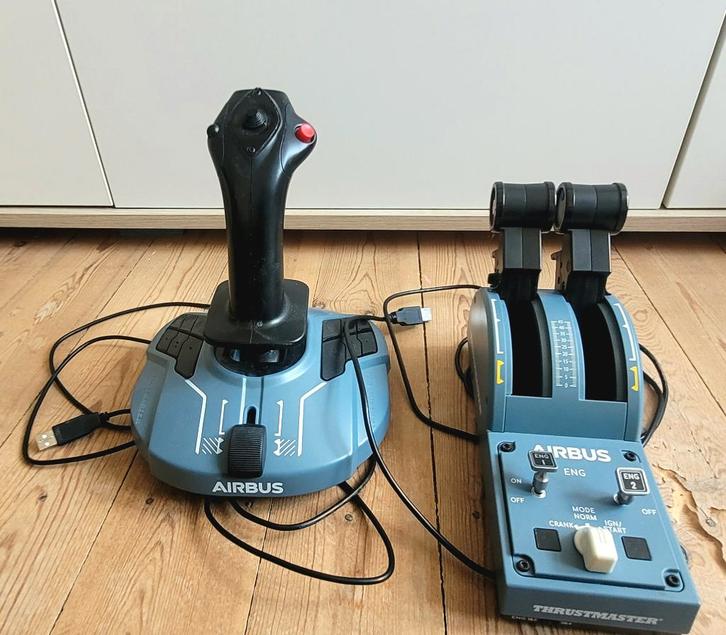 Thrustmaster Officer Pack Airbus, Computers en Software, Joysticks, Zo goed als nieuw, Ophalen