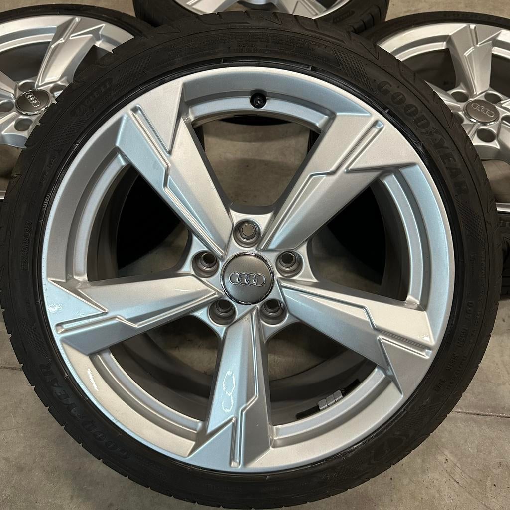 Originele 18” Audi A3 s lien velgen 4x zgsn goodyear banden, 18 inch, Nieuw, Ophalen of Verzenden, Band(en)